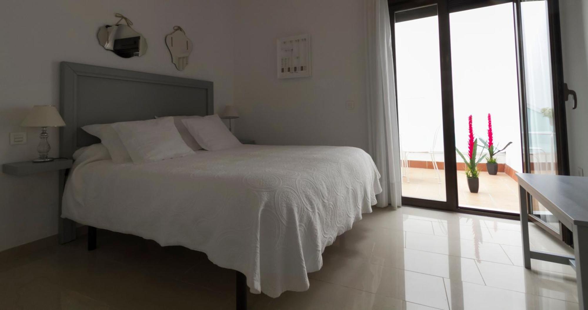 Apartamentos Plaza Nueva — Photos 1