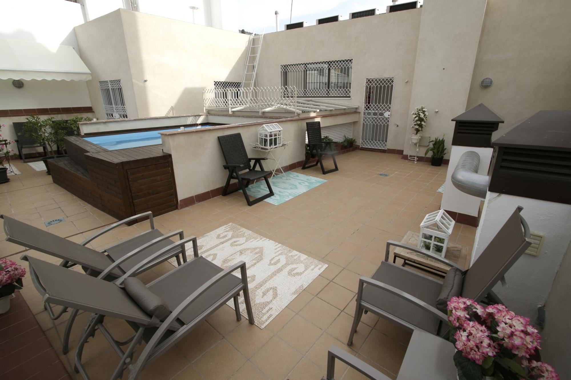 Apartamentos Plaza Nueva, Seville